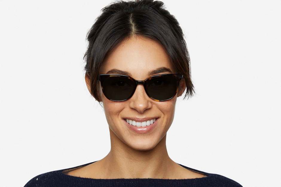 Kelvin sunglasses in whiskey tortoise on female model viewed from front