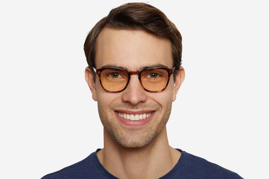 Tole sleepglasses in sazerac on male model viewed from front
